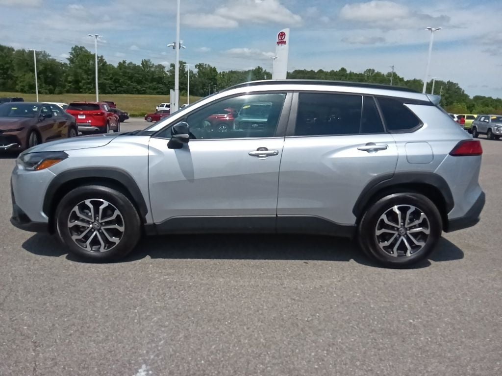 2025 Toyota Corolla Cross Hybrid SE