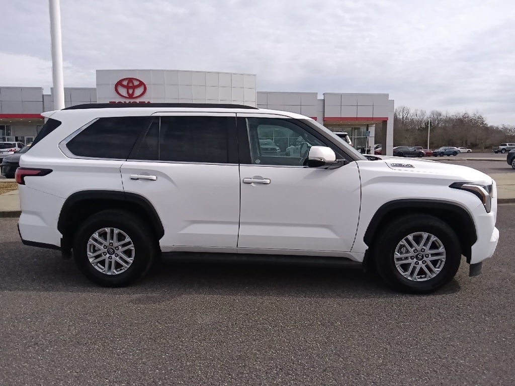 2025 Toyota Sequoia SR5