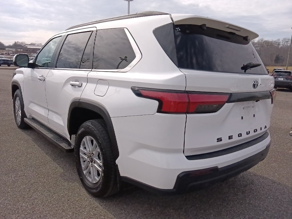 2025 Toyota Sequoia SR5