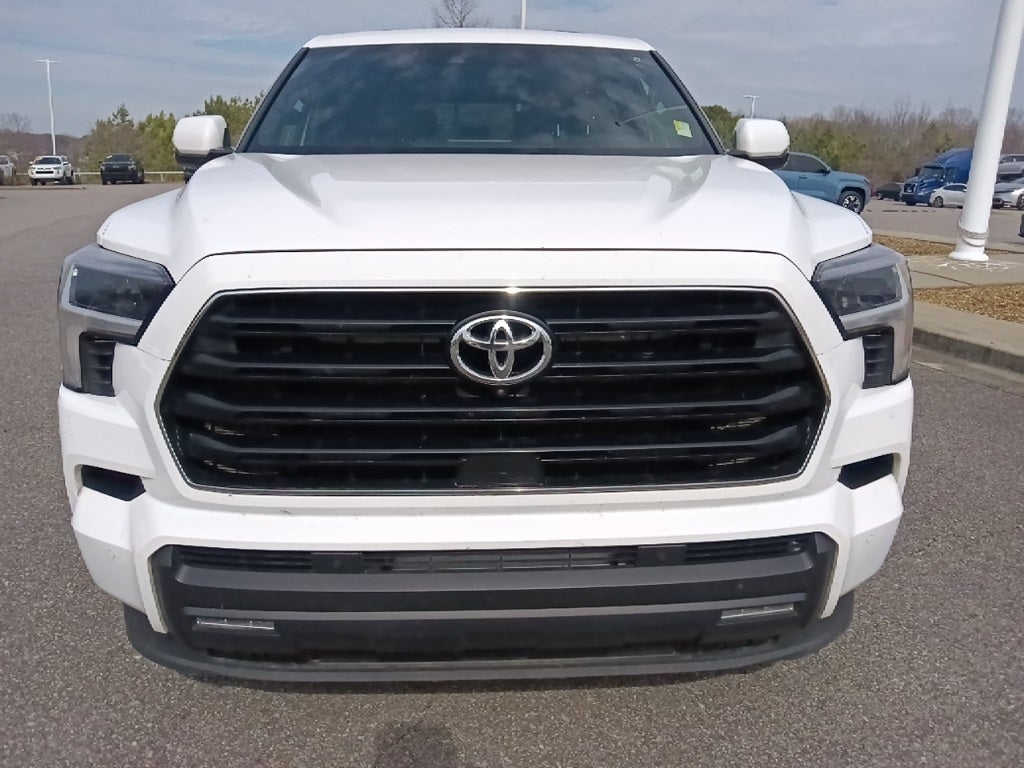 2025 Toyota Sequoia SR5