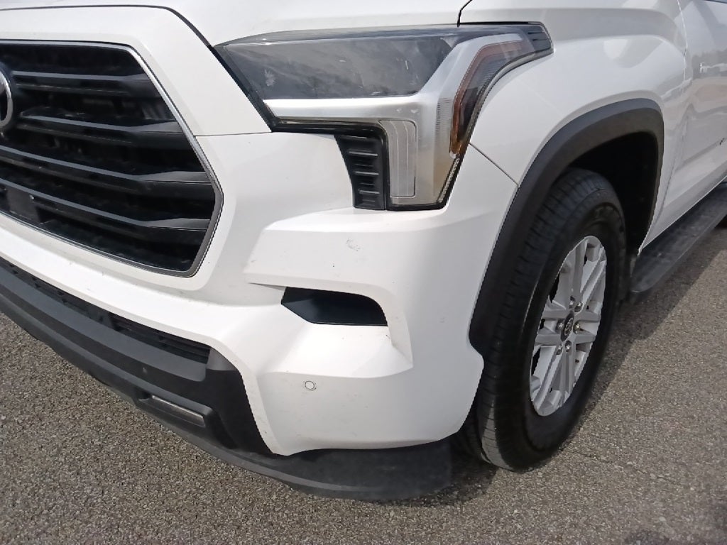 2025 Toyota Sequoia SR5