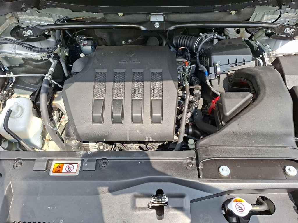 2025 Mitsubishi Eclipse Cross SE