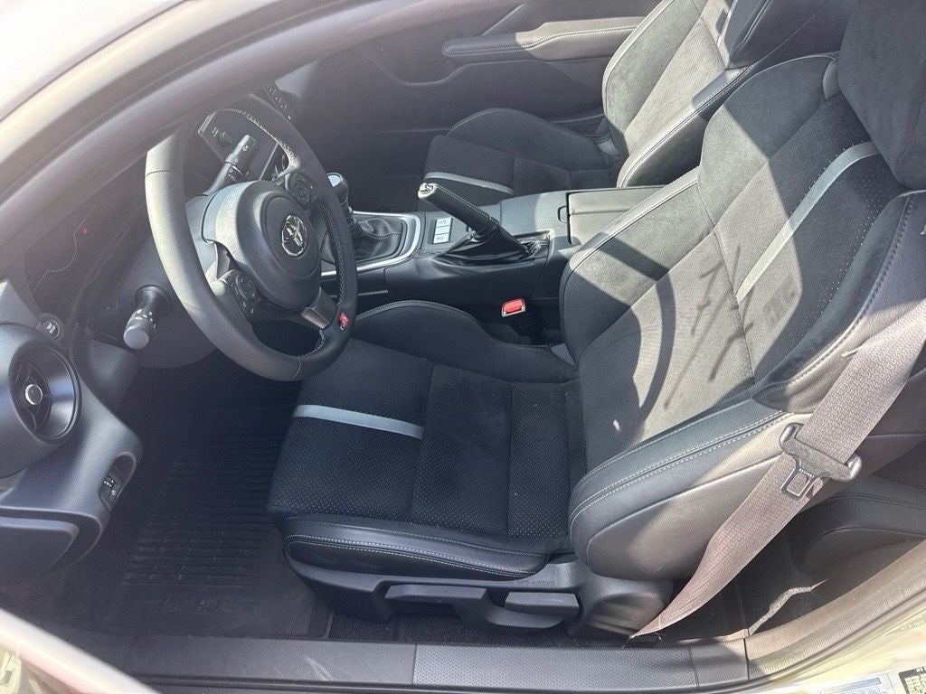 2025 Toyota GR86 Premium