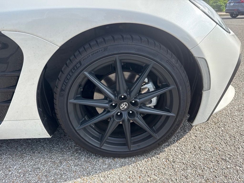 2025 Toyota GR86 Premium