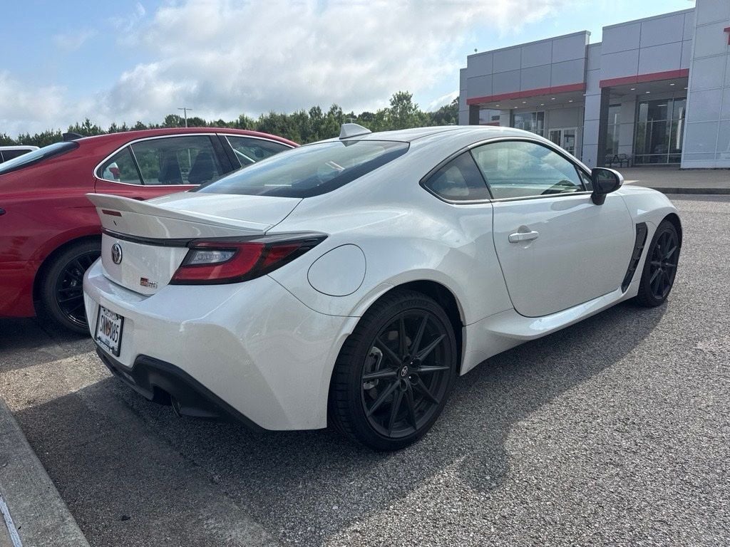 2025 Toyota GR86 Premium