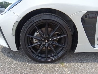 2025 Toyota GR86 Premium