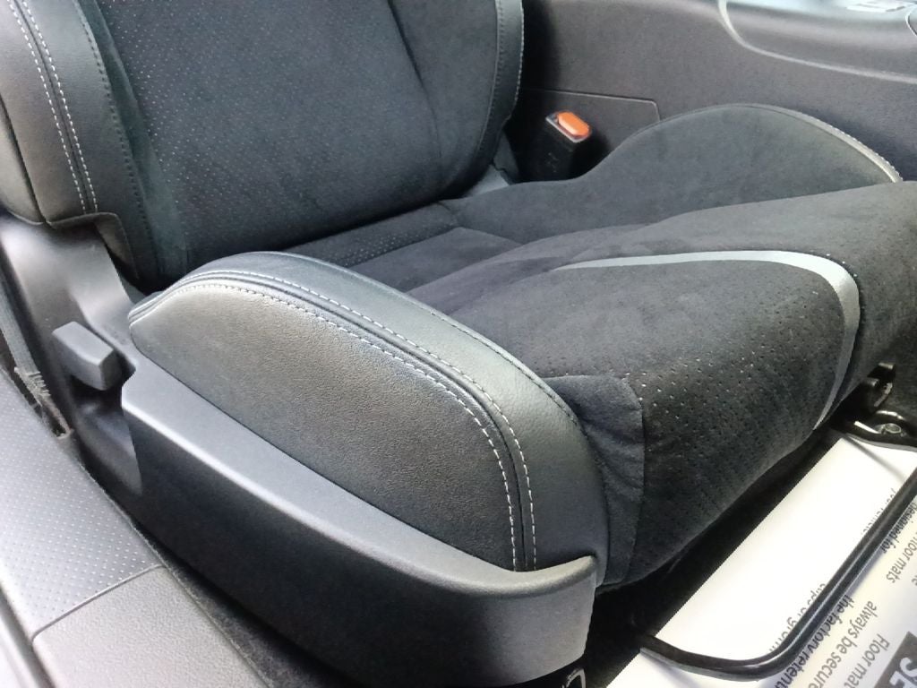 2025 Toyota GR86 Premium
