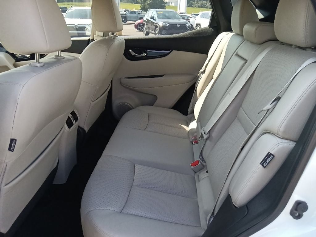 2022 Nissan Rogue Sport SL
