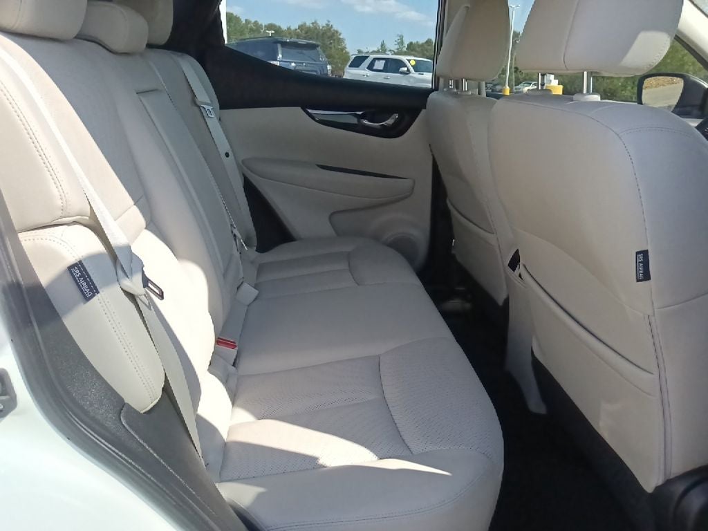 2022 Nissan Rogue Sport SL