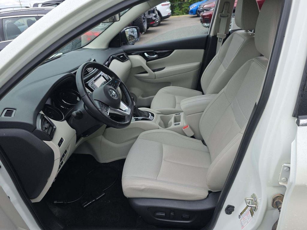 2022 Nissan Rogue Sport SL