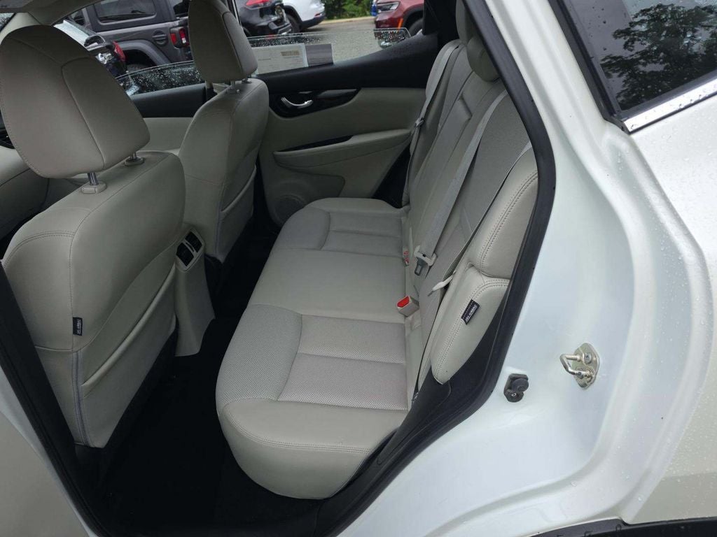 2022 Nissan Rogue Sport SL
