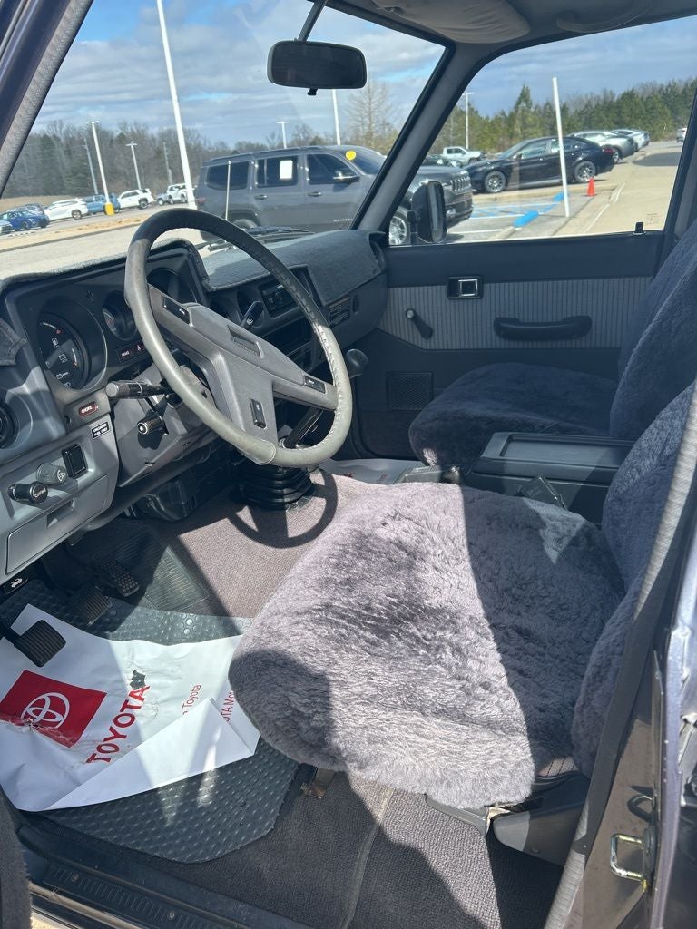 1987 Toyota Land Cruiser Base