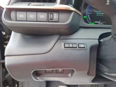 2025 Toyota Crown Signia Base