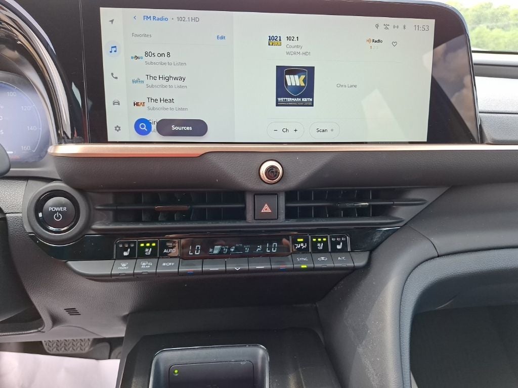2025 Toyota Crown Signia Base