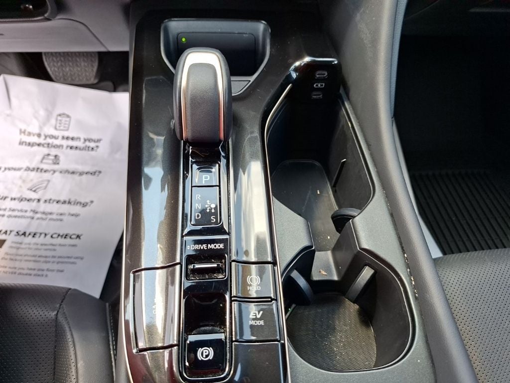 2025 Toyota Crown Signia Base