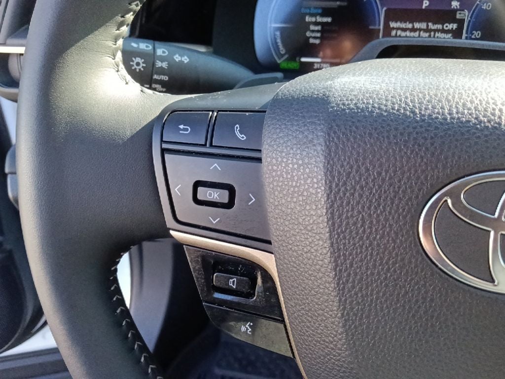 2025 Toyota Crown Signia Limited
