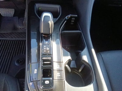 2025 Toyota Crown Signia Limited