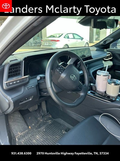 2025 Toyota Crown Signia Limited