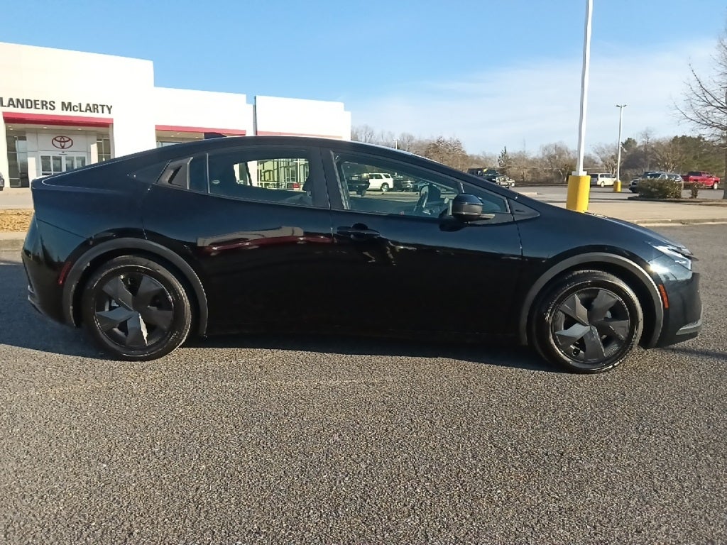 2024 Toyota Prius LE