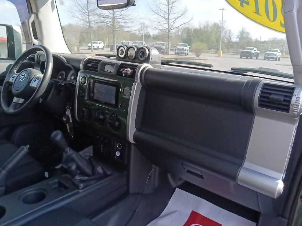 2014 Toyota FJ Cruiser Base