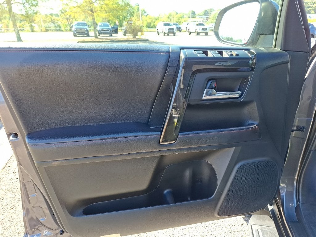 2022 Toyota 4Runner TRD Off-Road