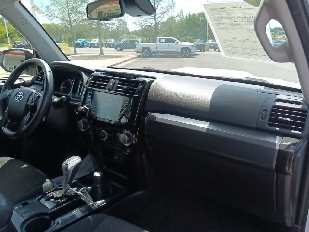 2024 Toyota 4Runner TRD Off-Road