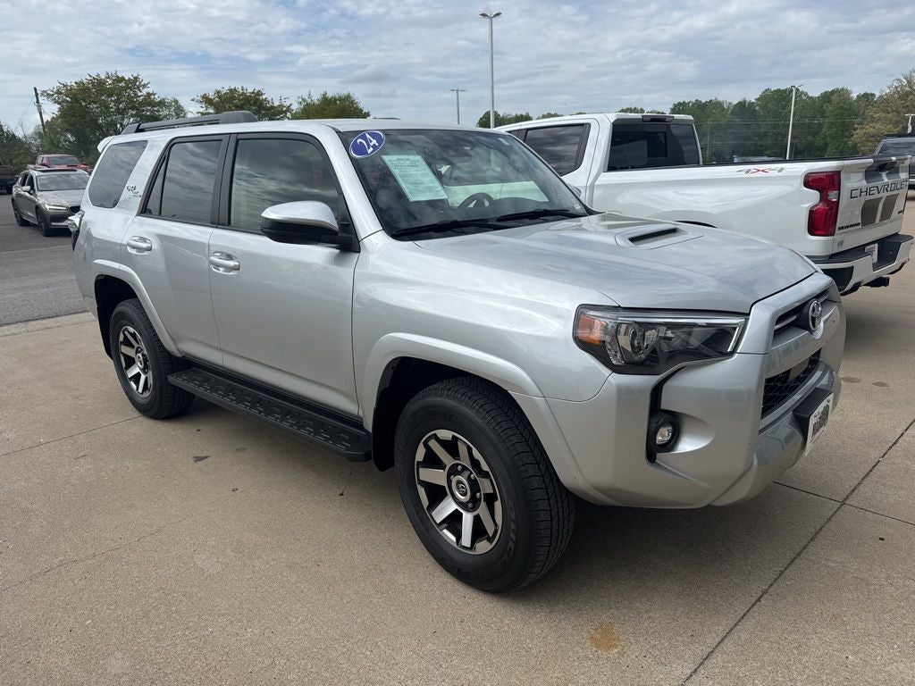 2024 Toyota 4Runner TRD Off-Road