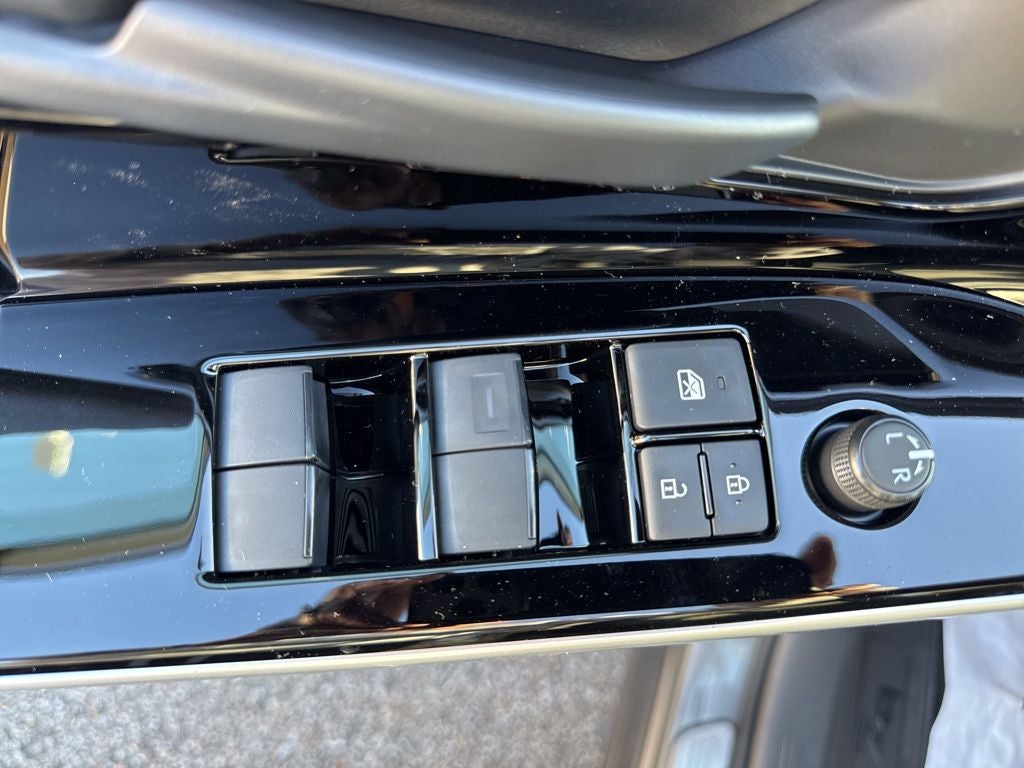 2025 Toyota bZ4X XLE