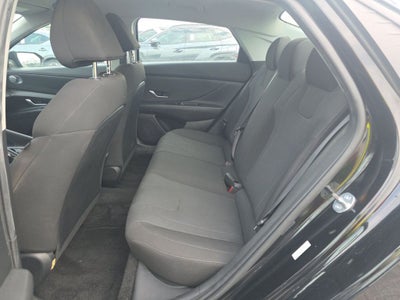 2023 Hyundai Elantra SE