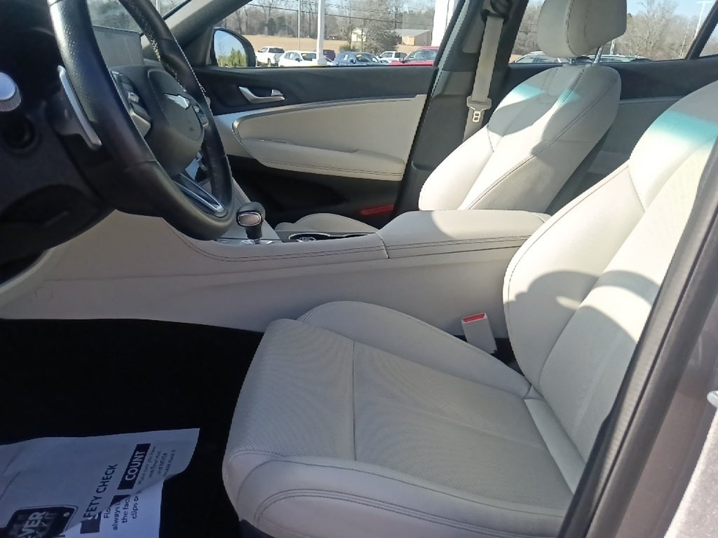 2024 Genesis G70 2.5T