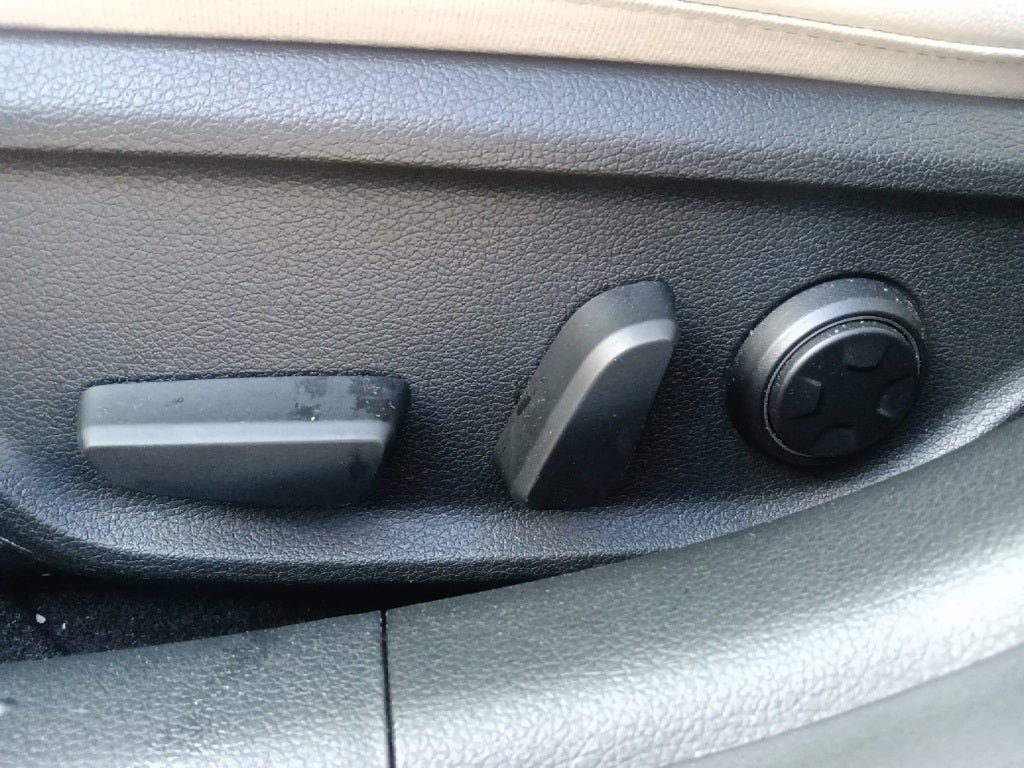 2024 Genesis G70 2.5T