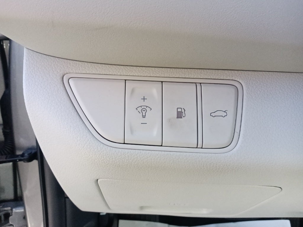 2024 Genesis G70 2.5T