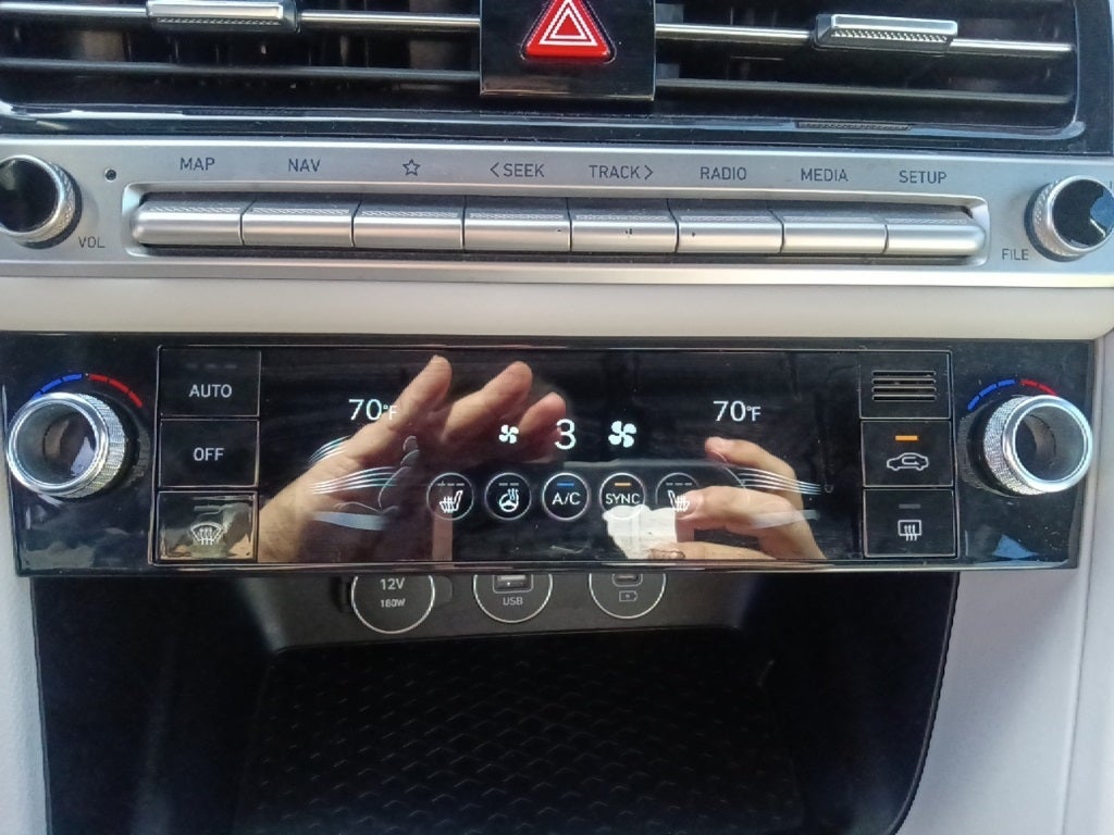 2024 Genesis G70 2.5T