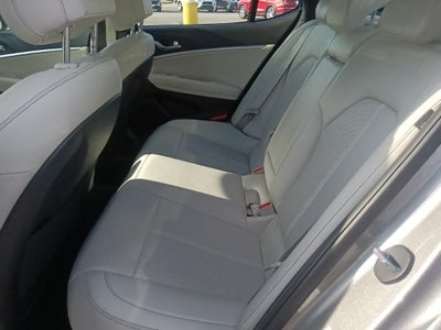 2024 Genesis G70 2.5T