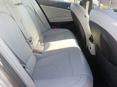 2024 Genesis G70 2.5T