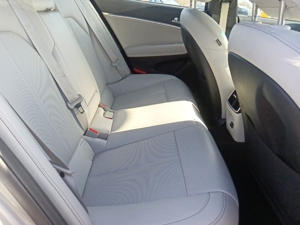 2024 Genesis G70 2.5T