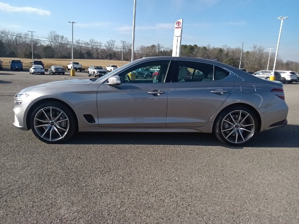 2024 Genesis G70 2.5T