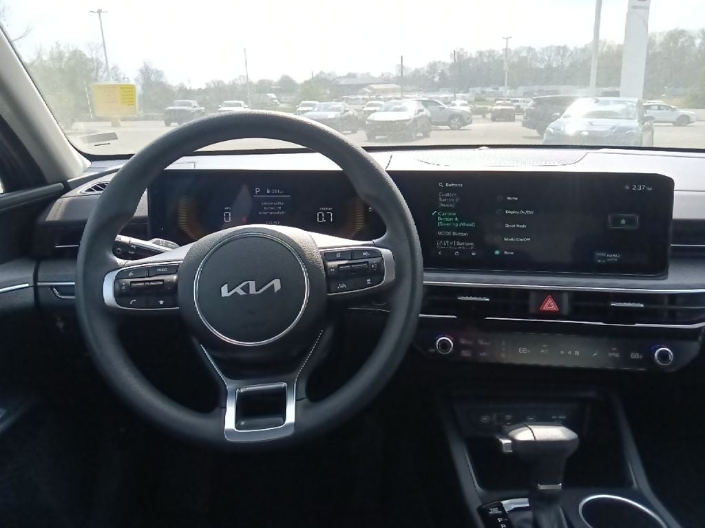 2026 Kia K5 LXS