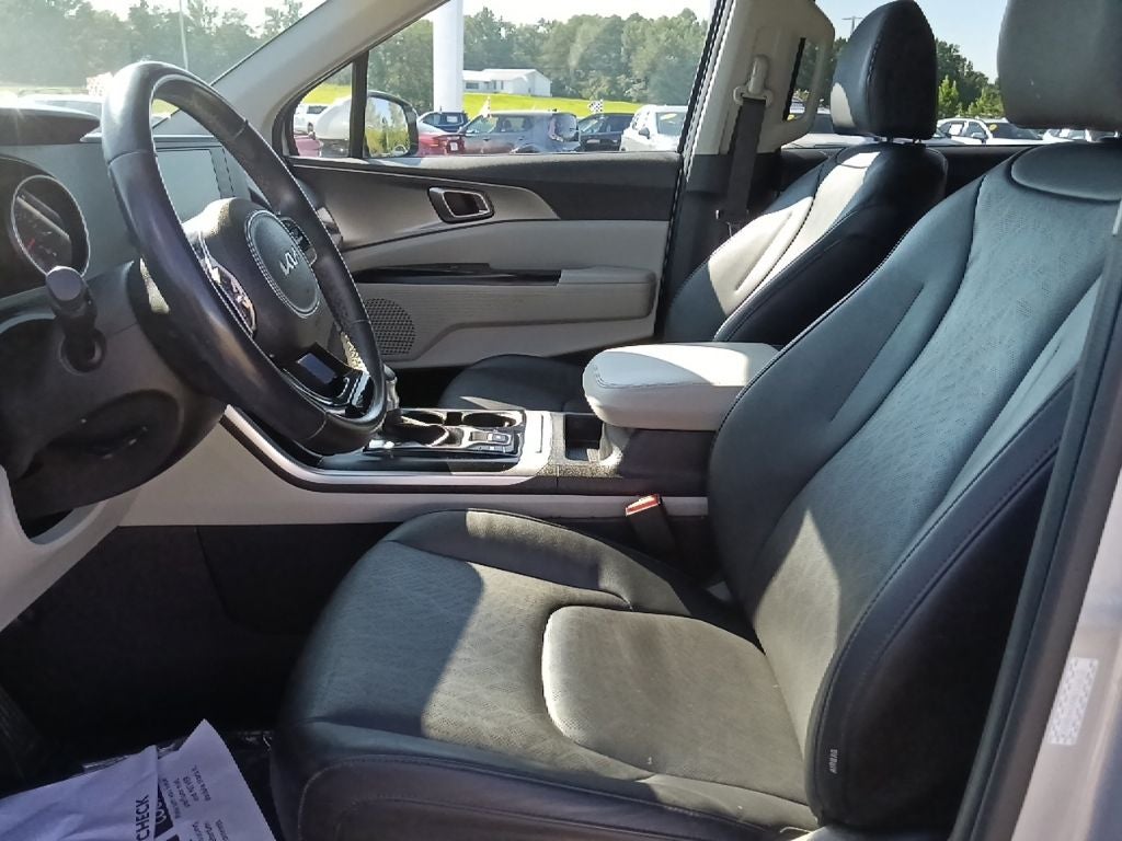 2022 Kia Carnival LXS