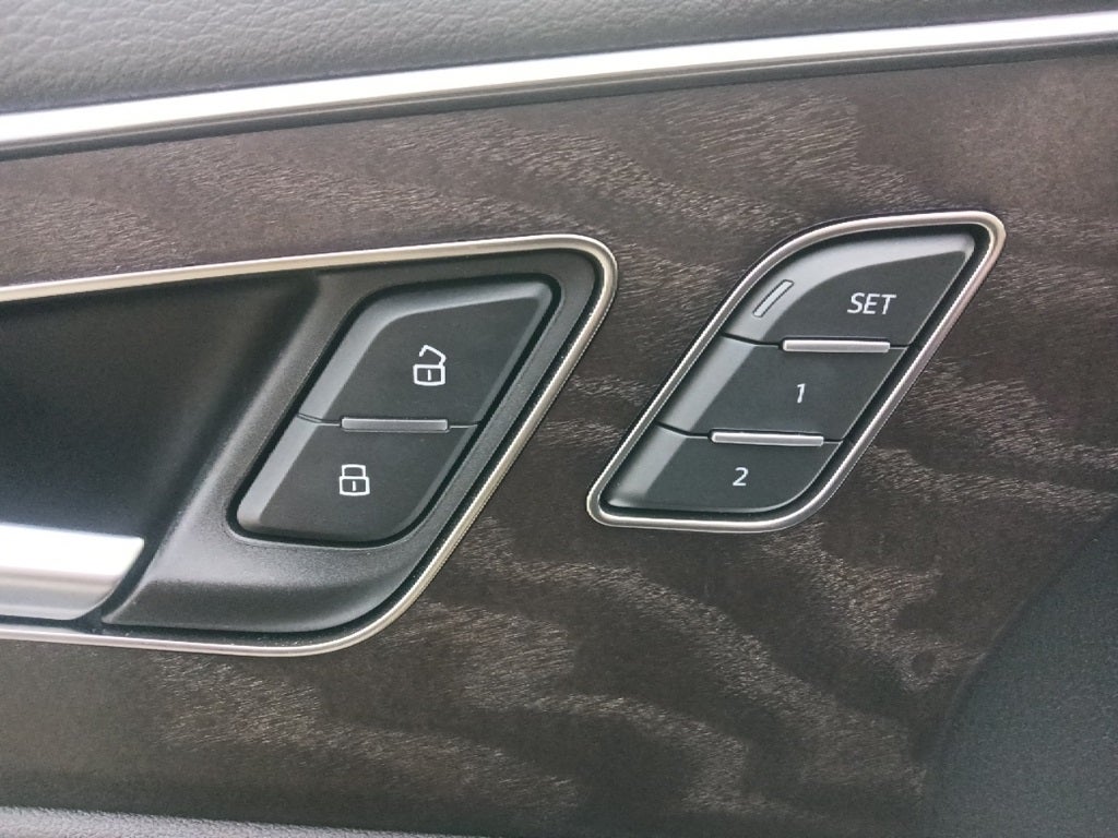 2023 Audi Q8 55 Premium quattro