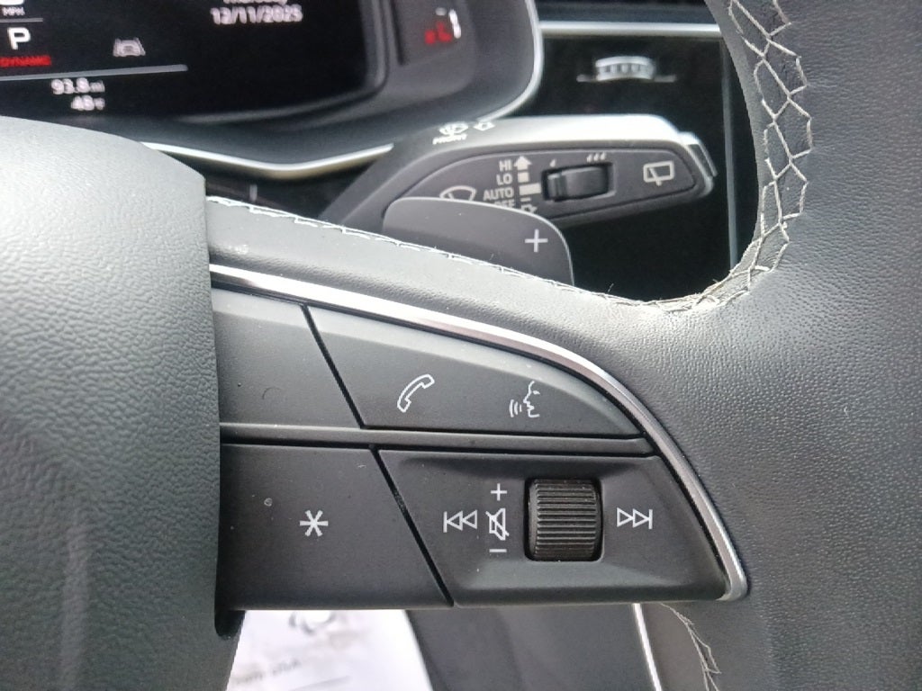 2023 Audi Q8 55 Premium quattro