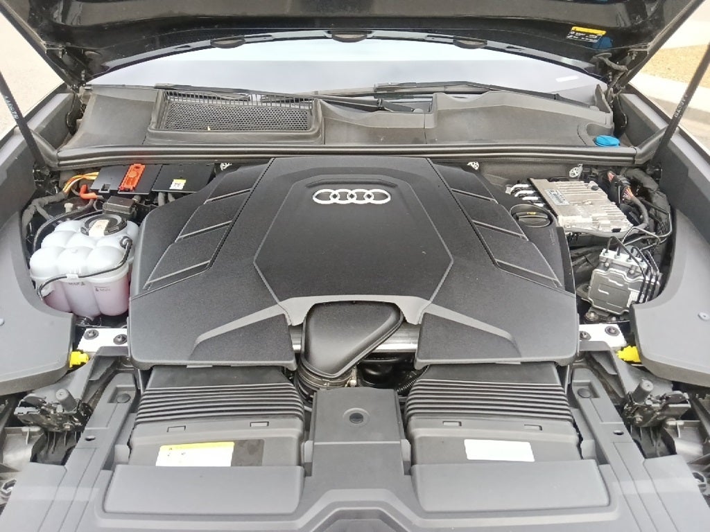 2023 Audi Q8 55 Premium quattro